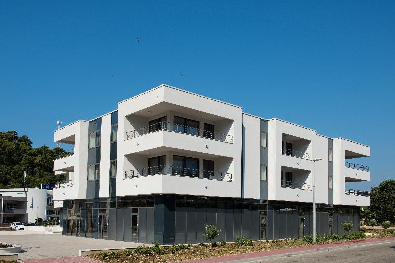 Maistra Select Srebreno Premium Apartments Buitenkant foto